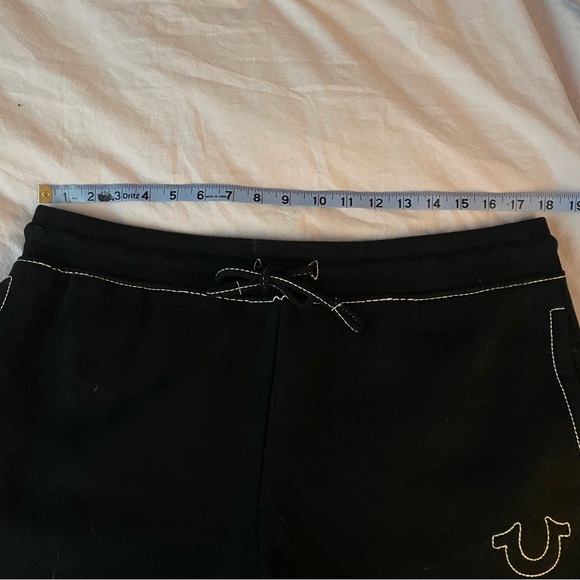 white stitching sweat shorts - Picture 6 of 7